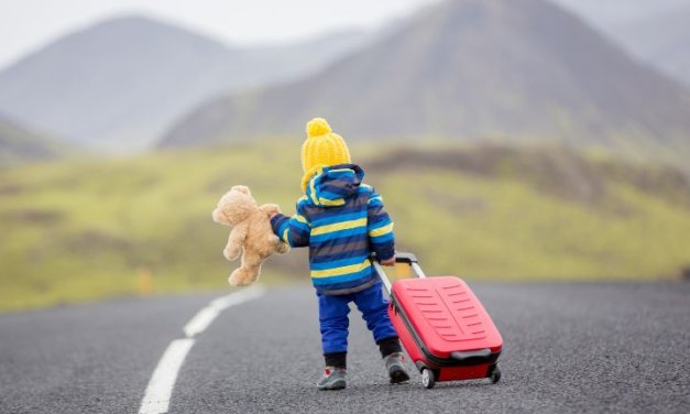 Bezpieczeństwo w podróży to podstawa. Jak zadbać o siebie w aucie, samolocie i na rowerze?