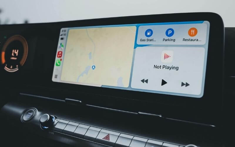 Android Auto rozłącza się podczas jazdy? Co zrobić?