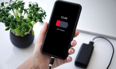Telefon traci baterię w trybie czuwania – jak sprawdzić przyczynę?