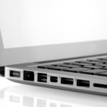 Jak przetestować porty w laptopie poleasingowym? Praktyczny poradnik krok po kroku