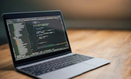 Laptop poleasingowy do programowania – jaki procesor i RAM wybrać?